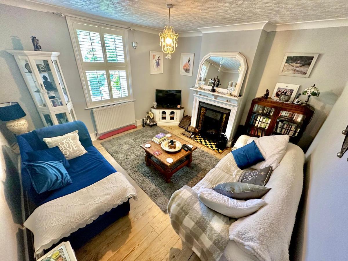 Garden Cottage - 3 Bedroom Close To Town And Beach Bournemouth Eksteriør bilde
