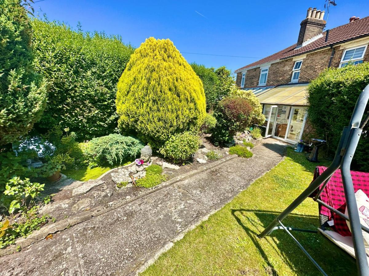 Garden Cottage - 3 Bedroom Close To Town And Beach Bournemouth Eksteriør bilde