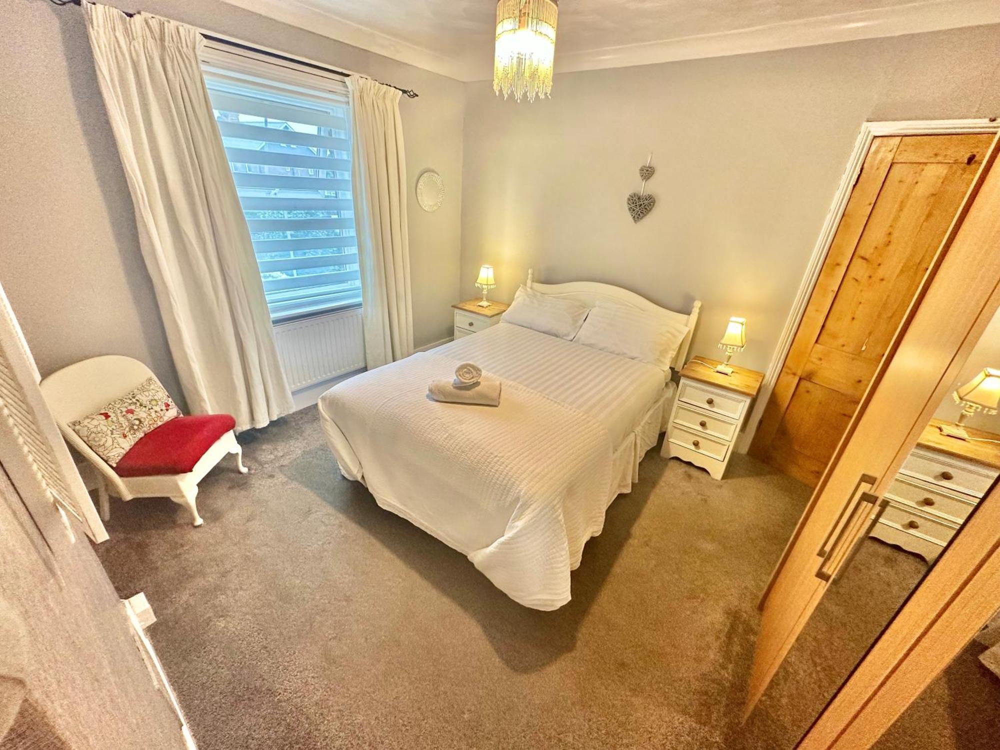 Garden Cottage - 3 Bedroom Close To Town And Beach Bournemouth Eksteriør bilde